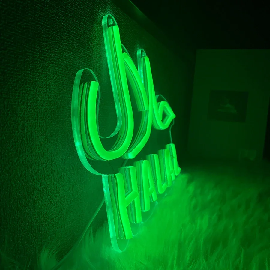 Halal Hanging Door Sign Light  - Food Snacks To Eat ulasan dan harga